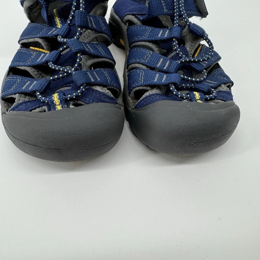 KEEN Kids Newport H2 Sandals Youth US 1 Blue Waterproff Hiking Sport Closed Toe